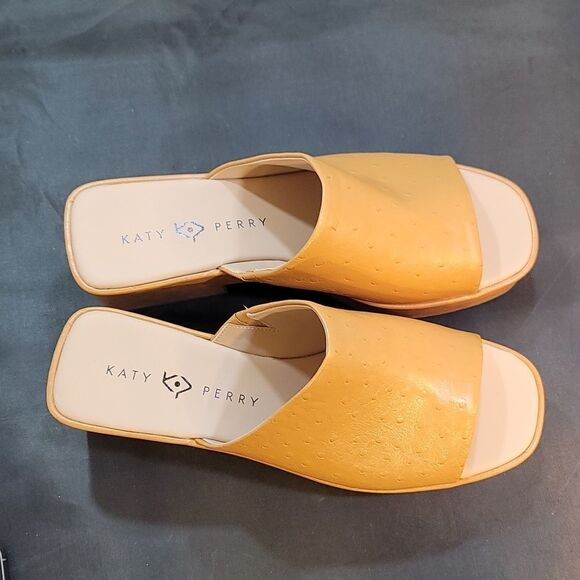 BRAND NEW KATY PERRY THE BUSY BEE SLIDE SANDALS - Picture 10 of 16